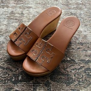 Tory Burch Platform Sandal Size 6